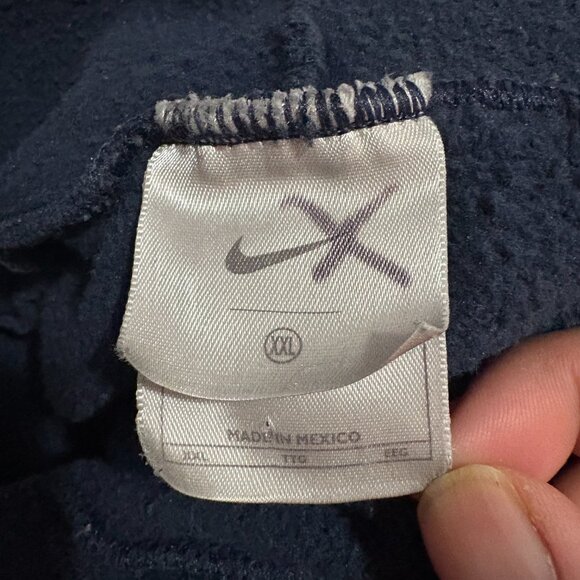 Nike Vintage Y2K Retro Center Swoosh Silver Tag Hoodie - Picture 4 of 5